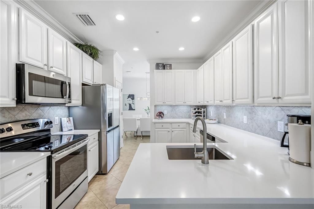 10256 Cobble Notch Loop, Unit 201, Bonita Springs, FL 34135 Photo