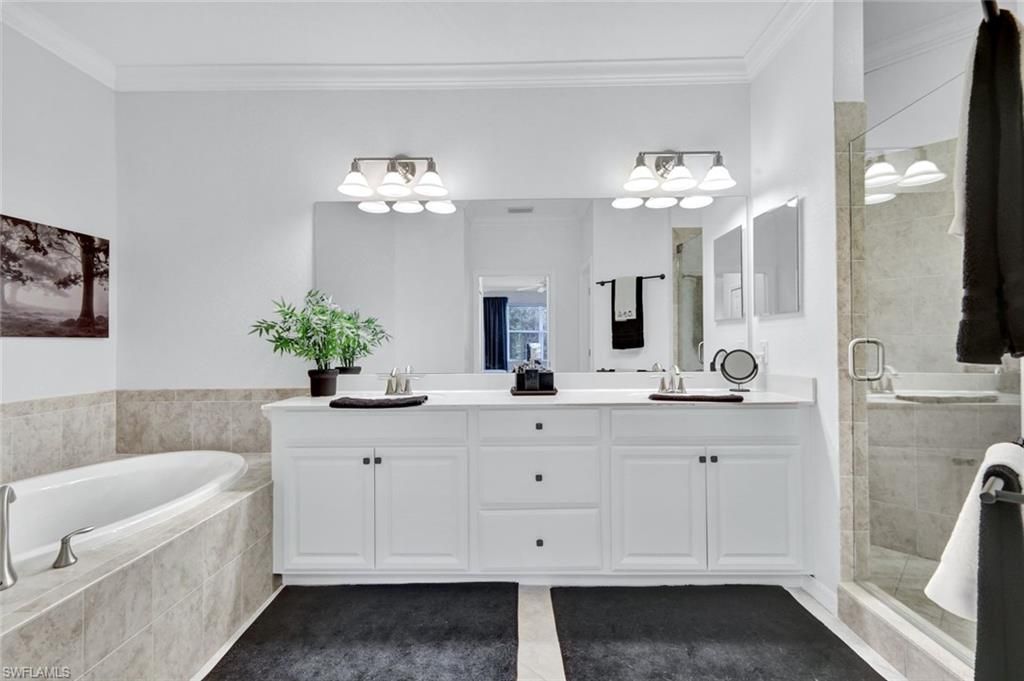 10256 Cobble Notch Loop, Unit 201, Bonita Springs, FL 34135 Photo