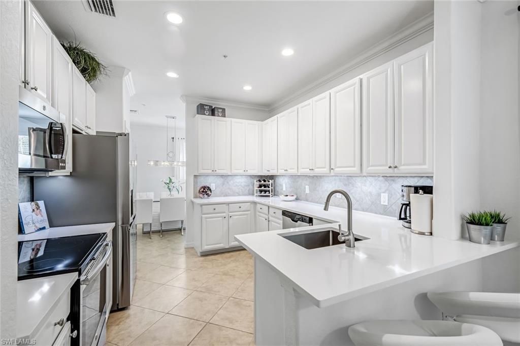 10256 Cobble Notch Loop, Unit 201, Bonita Springs, FL 34135 Photo