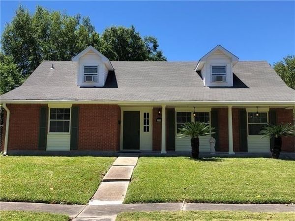 2145 COMET Street, New Orleans, LA 70131