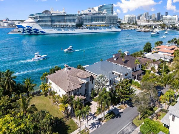 1965 SE 21st Ave, Fort Lauderdale, FL 33316