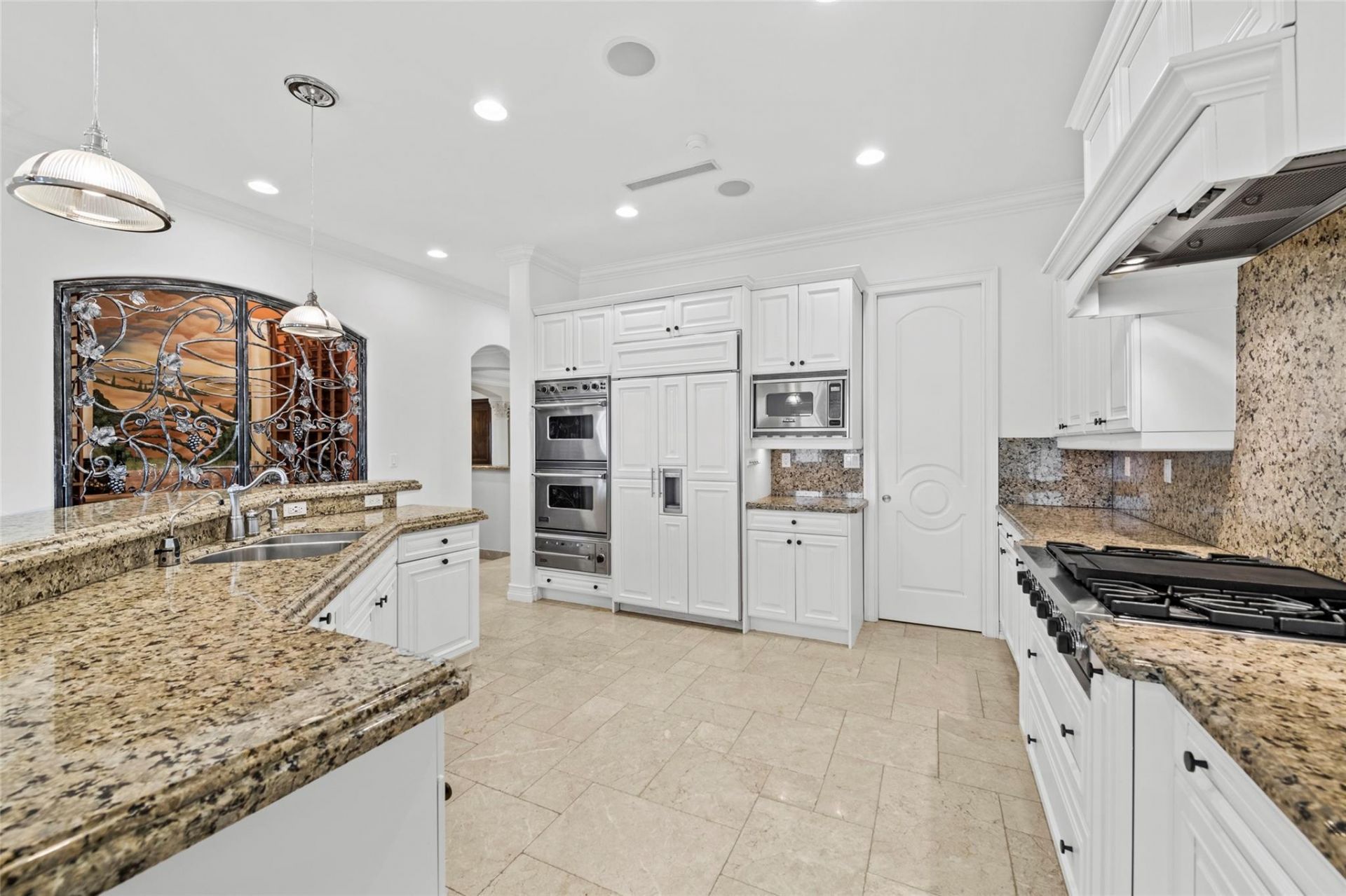 1965 SE 21st Avenue, Fort Lauderdale, FL 33316 Photo