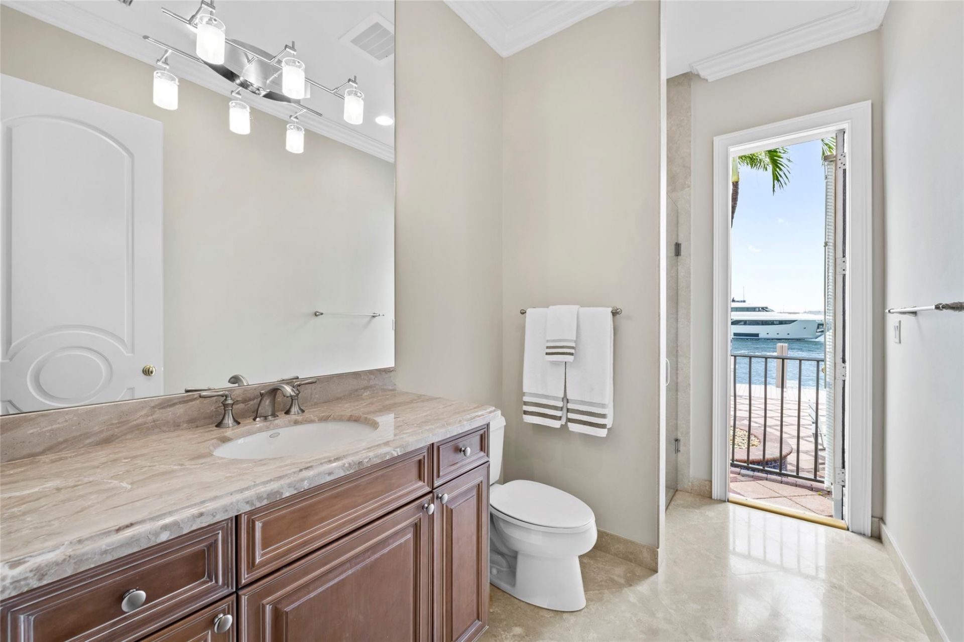 1965 SE 21st Avenue, Fort Lauderdale, FL 33316 Photo