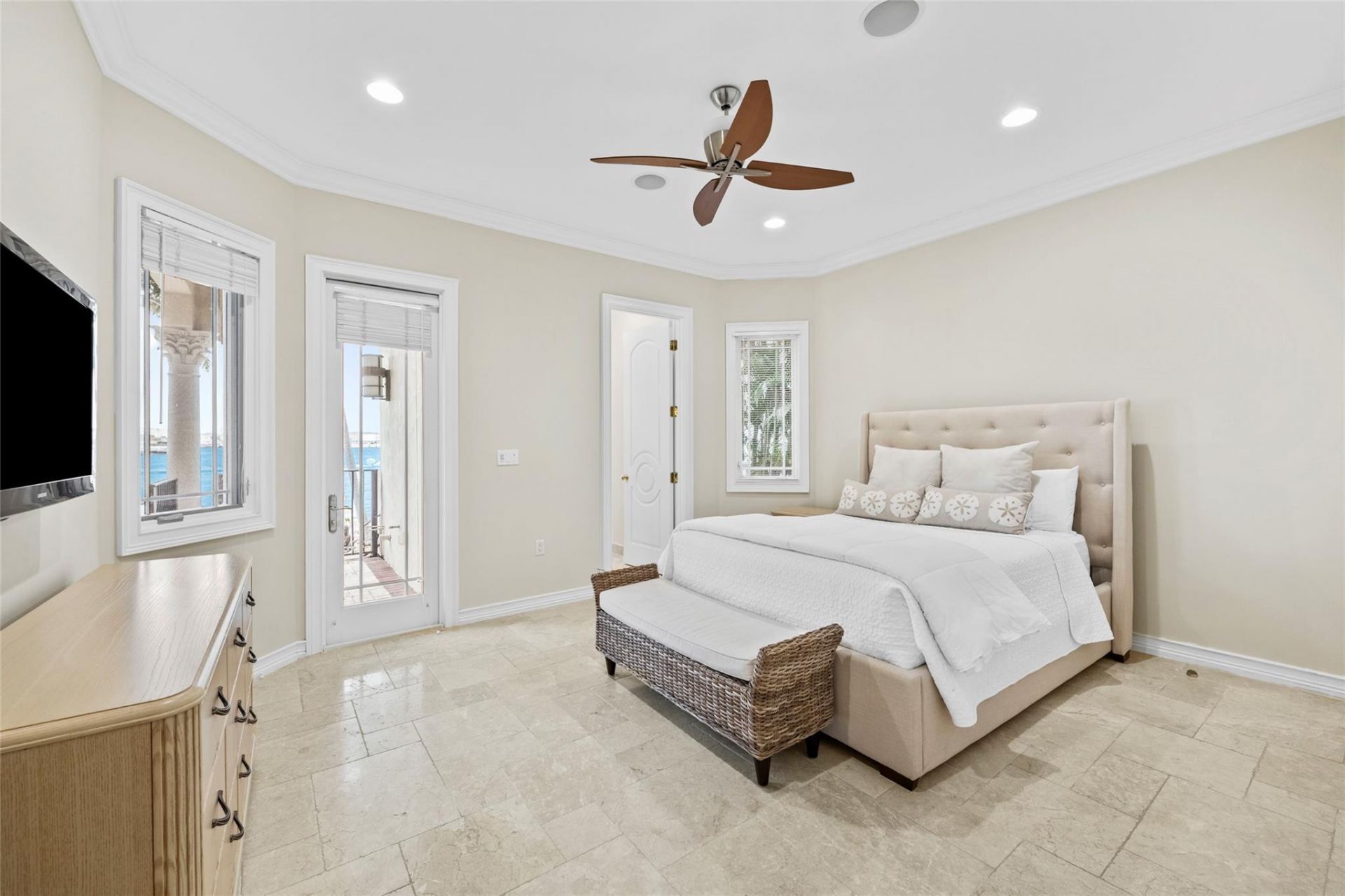 1965 SE 21st Avenue, Fort Lauderdale, FL 33316 Photo