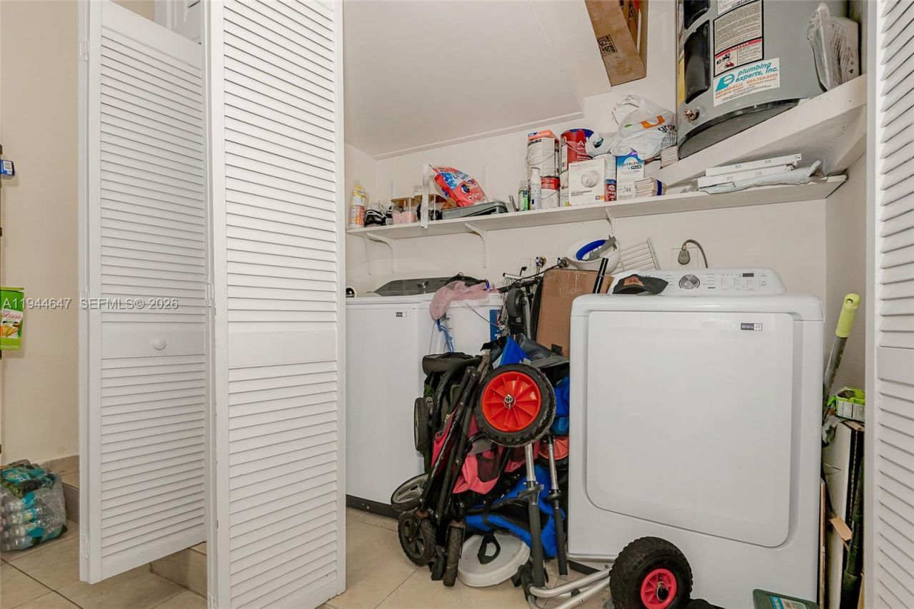 8950 Harding Ave, Surfside, FL 33154 Photo