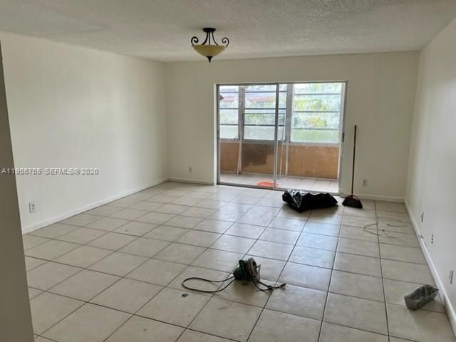 4848 NW 24th Ct, Unit 217, Lauderdale Lakes, FL 33313 Photo