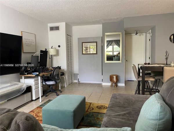 1425 Arthur St, Unit 115B, Hollywood, FL 33020