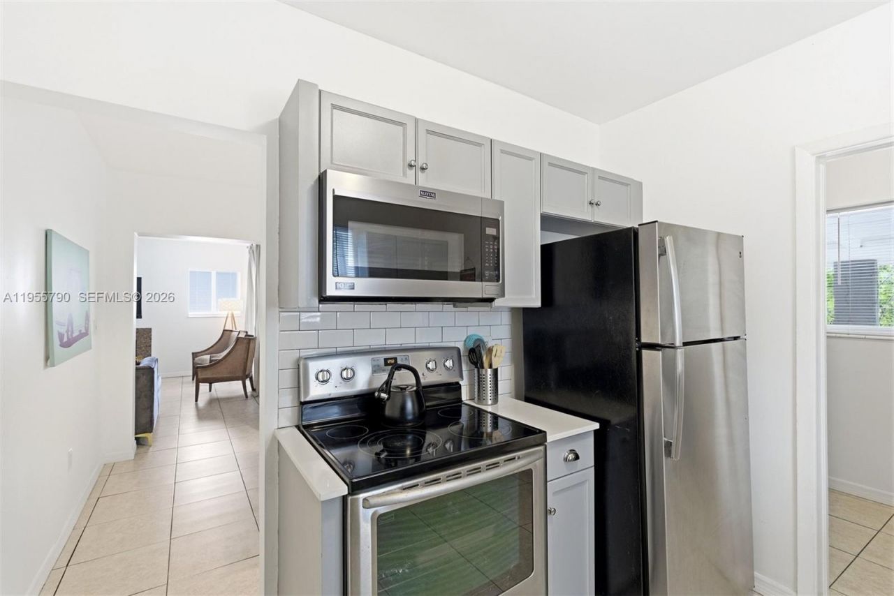 1280 NE 132nd St, North Miami, FL 33161 Photo