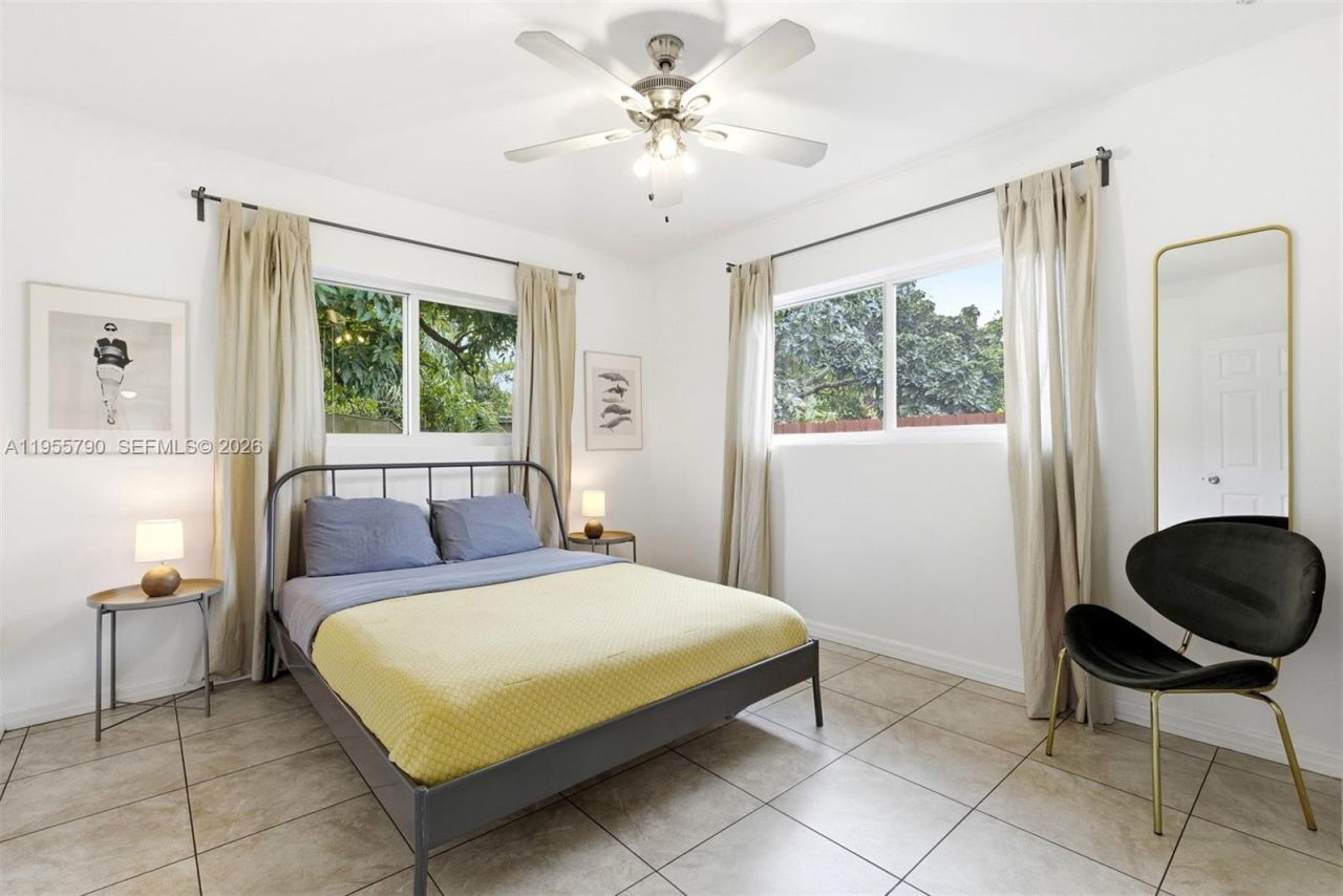 1280 NE 132nd St, North Miami, FL 33161 Photo