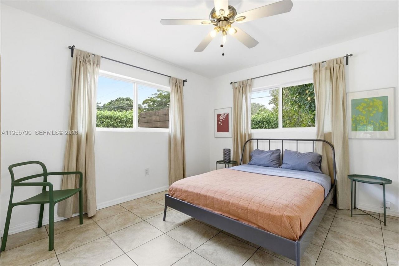 1280 NE 132nd St, North Miami, FL 33161 Photo