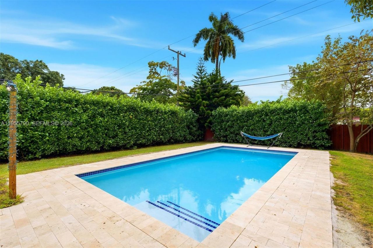 1280 NE 132nd St, North Miami, FL 33161 Photo