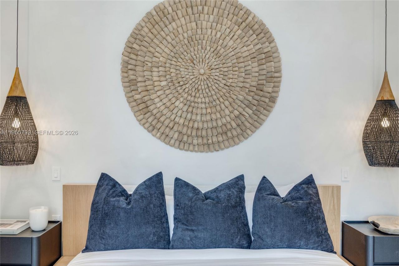 1000 NW 9th Ct , Miami, FL 33136 Photo