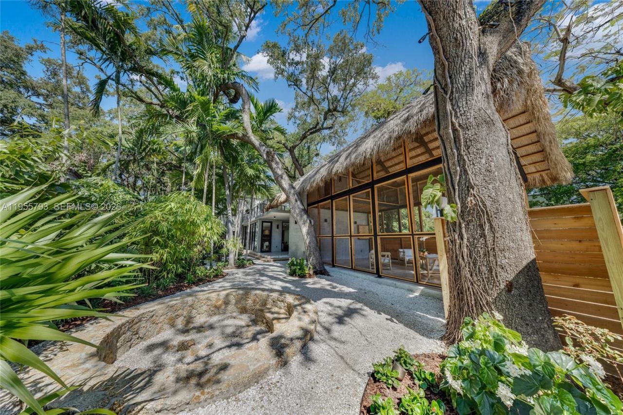 1000 NW 9th Ct , Miami, FL 33136 Photo