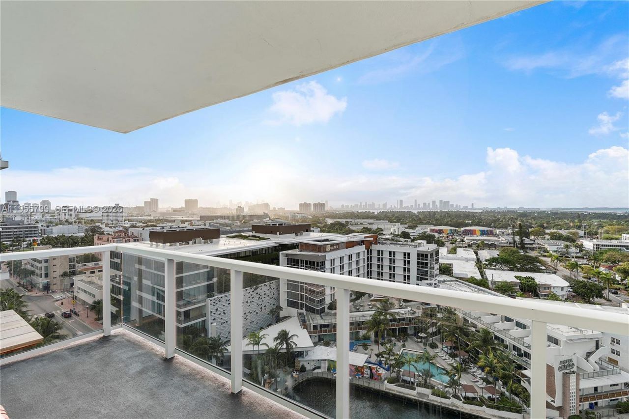 102 24th St , Unit 1427, Miami Beach, FL 33139 Photo