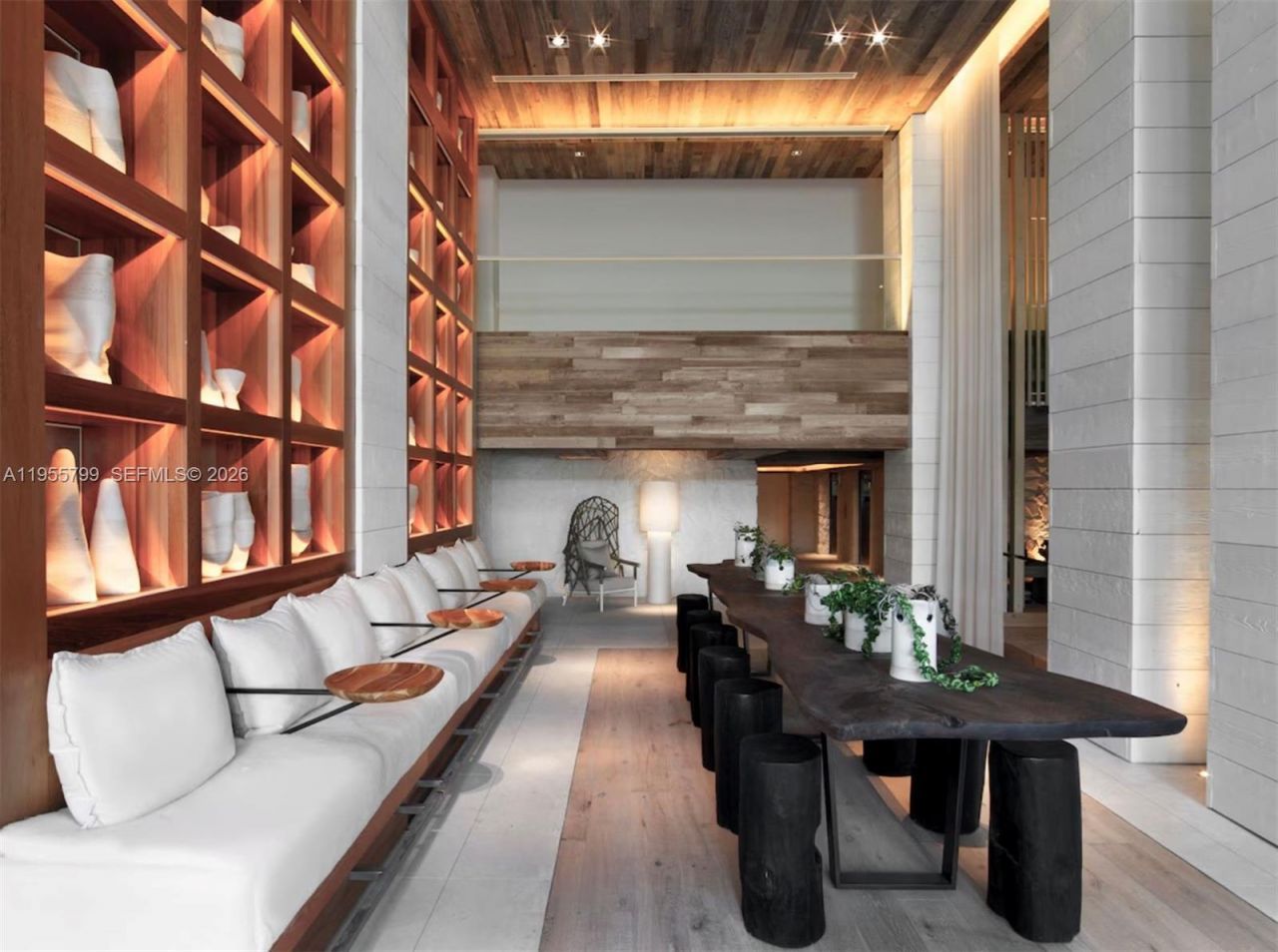 102 24th St , Unit 1427, Miami Beach, FL 33139 Photo