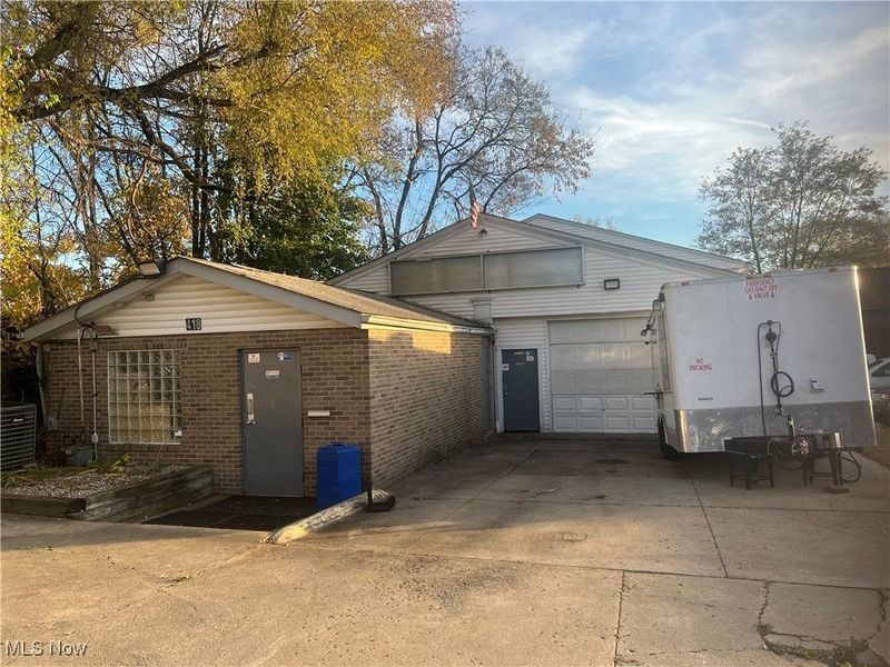 418 E Cuyahoga Falls Avenue, Akron, OH 44310 Photo 2