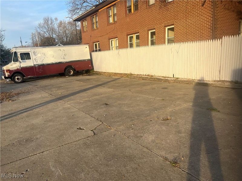 418 E Cuyahoga Falls Avenue, Akron, OH 44310 Photo 6