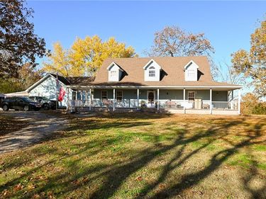 610 S EE Highway, El Dorado Springs, MO 64744