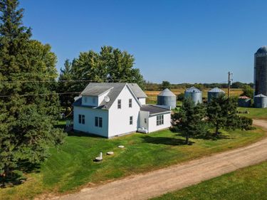 1642 S Hill Avenue, Ogilvie, MN 56358