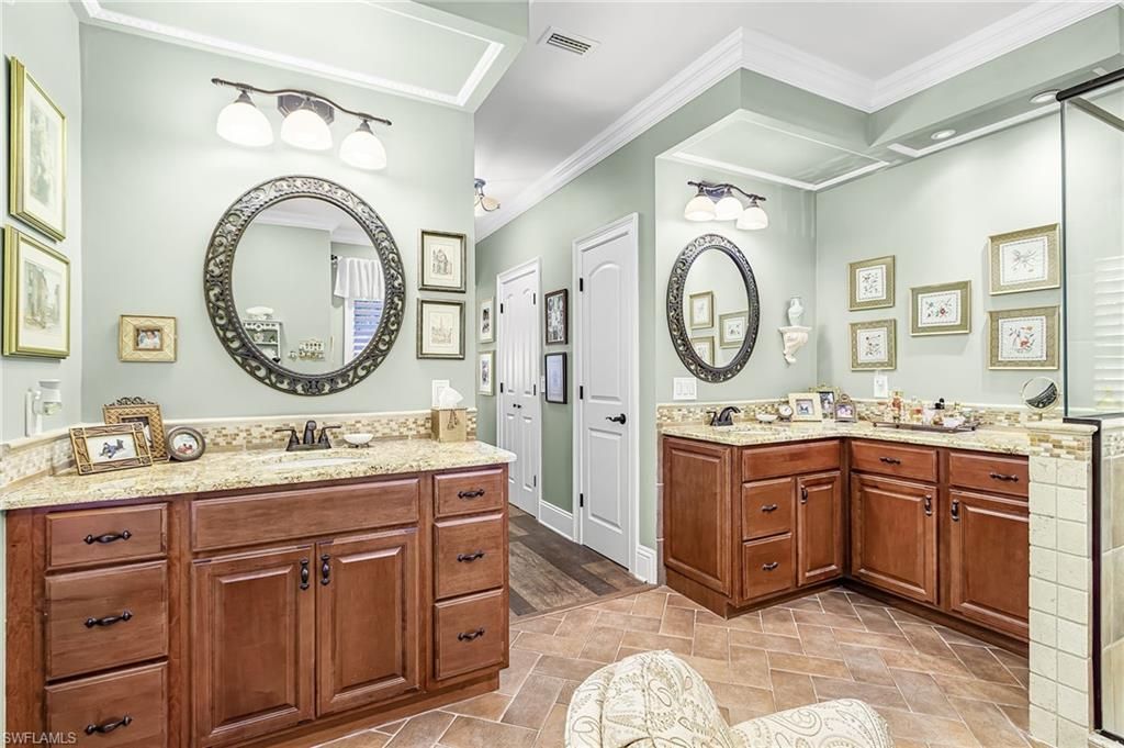 2025 Mission Dr, Naples, FL 34109 Photo