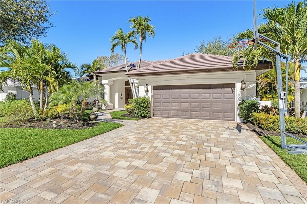 2025 Mission Dr, Naples, FL 34109 Photo