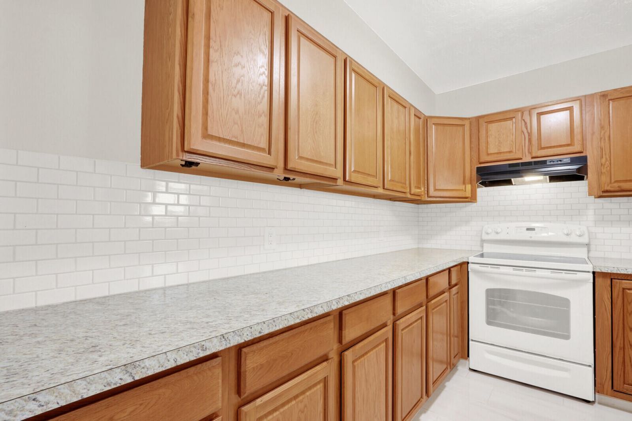 236 Castlewood Drive, Unit 305, North Palm Beach, FL 33408 Photo