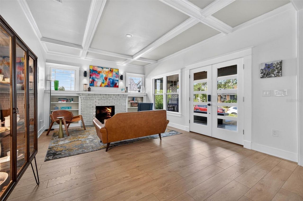 2822 Burlington Avenue N, Saint Petersburg, FL 33713 Photo