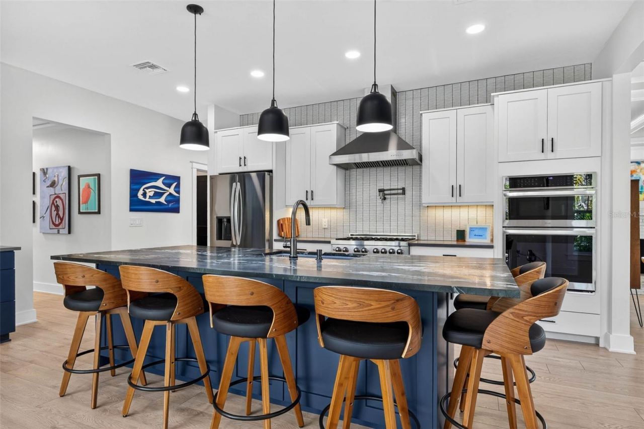 2822 Burlington Avenue N, Saint Petersburg, FL 33713 Photo