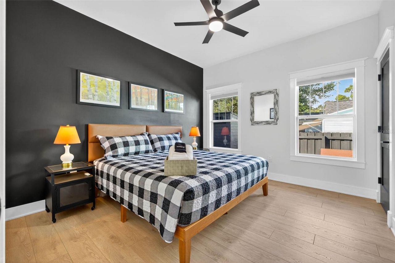 2822 Burlington Avenue N, Saint Petersburg, FL 33713 Photo