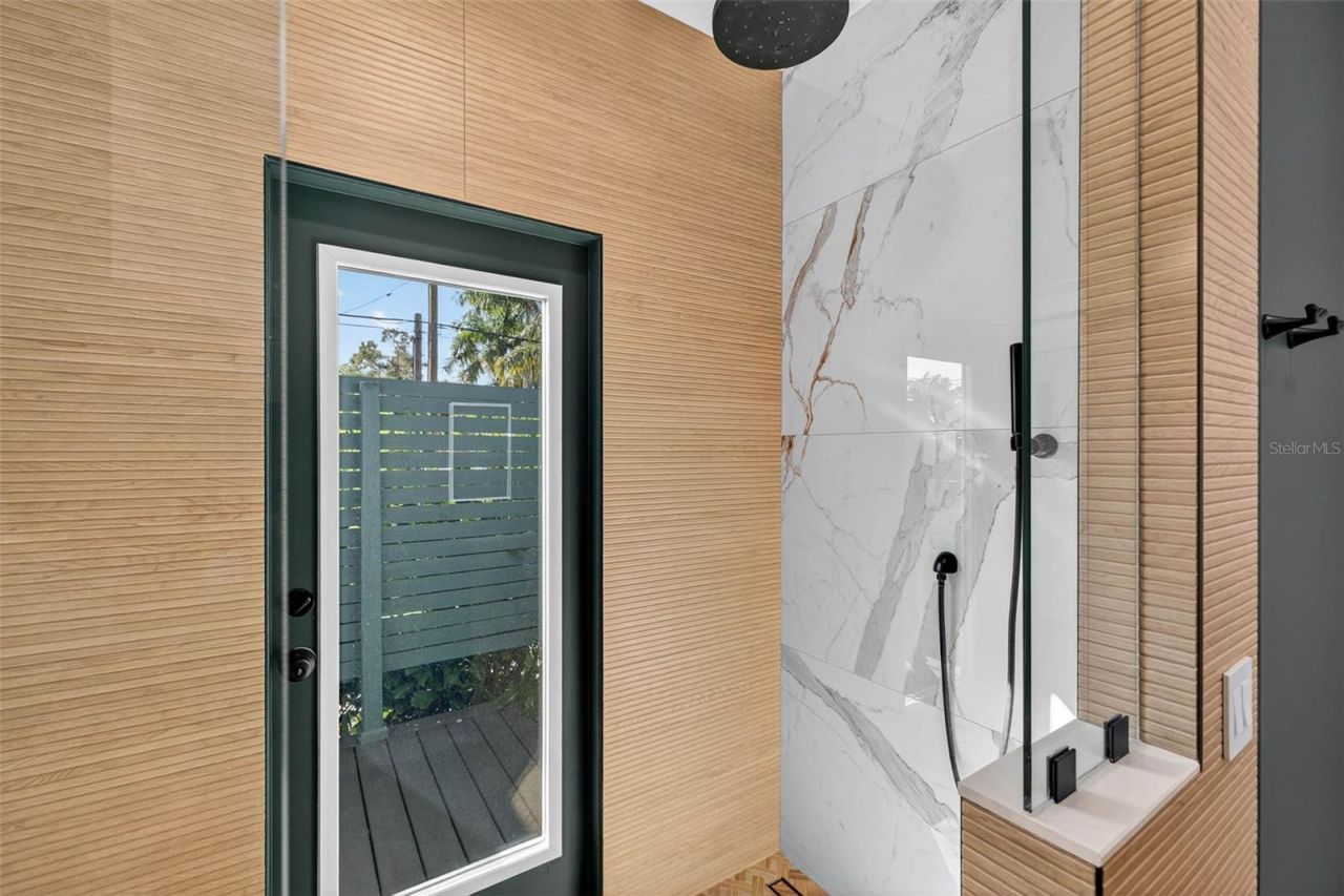 2822 Burlington Avenue N, Saint Petersburg, FL 33713 Photo