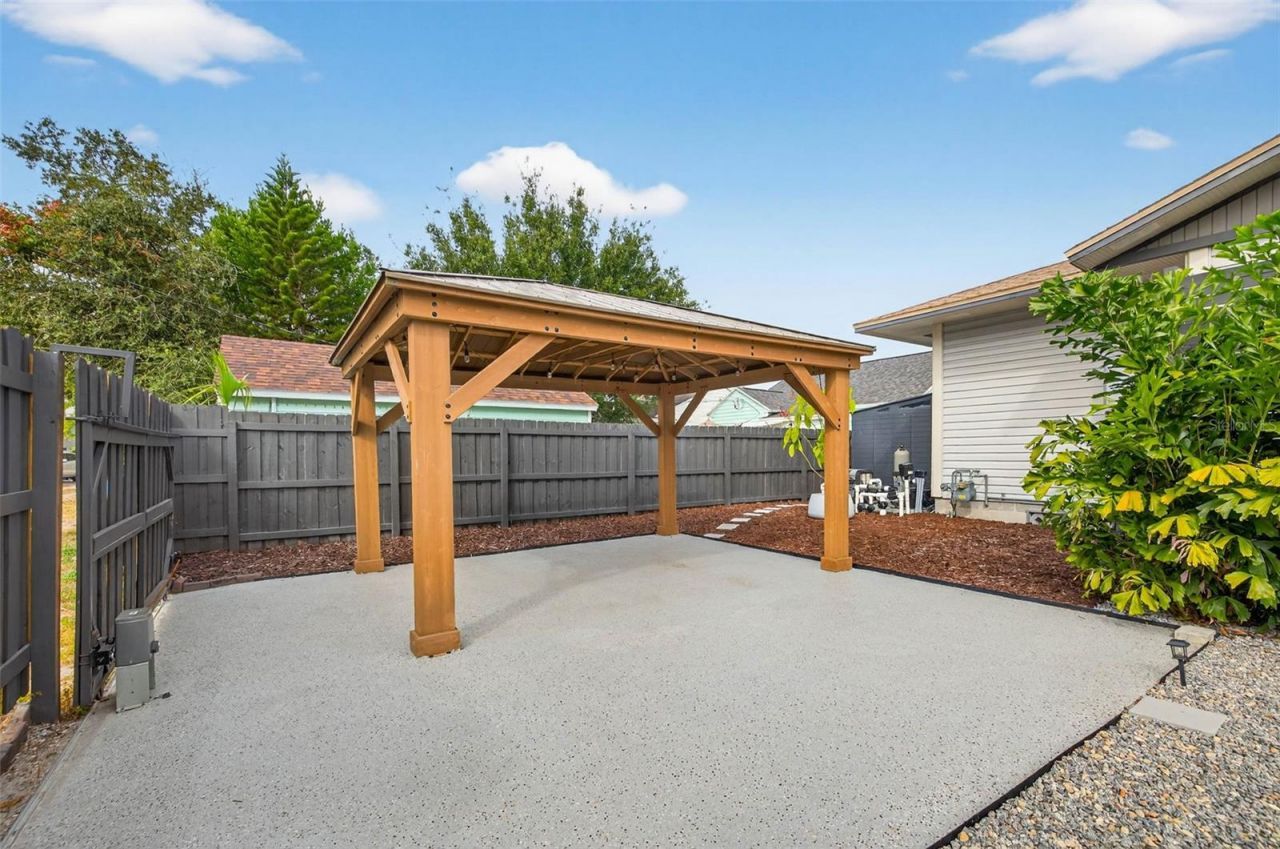 2822 Burlington Avenue N, Saint Petersburg, FL 33713 Photo