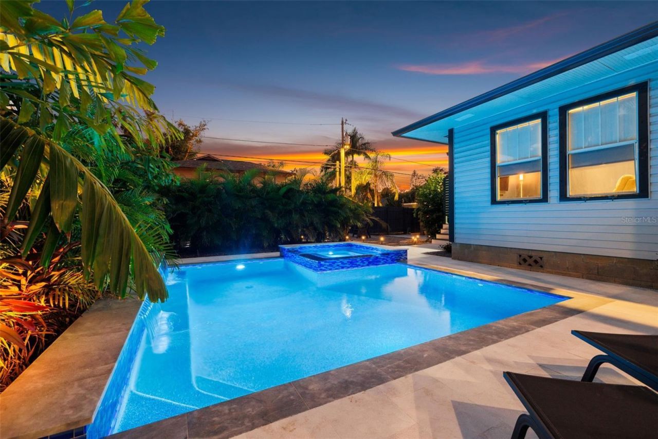 2822 Burlington Avenue N, Saint Petersburg, FL 33713 Photo