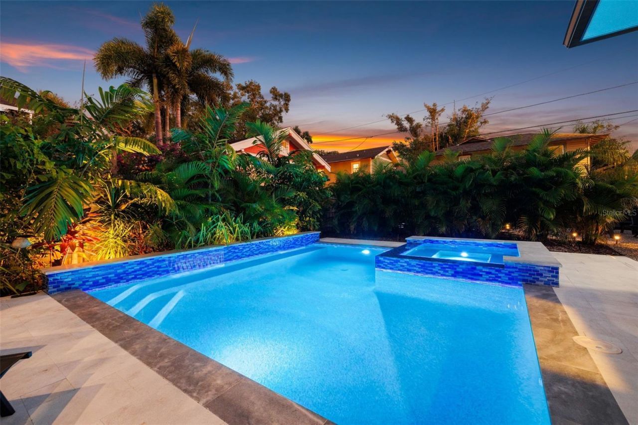 2822 Burlington Avenue N, Saint Petersburg, FL 33713 Photo