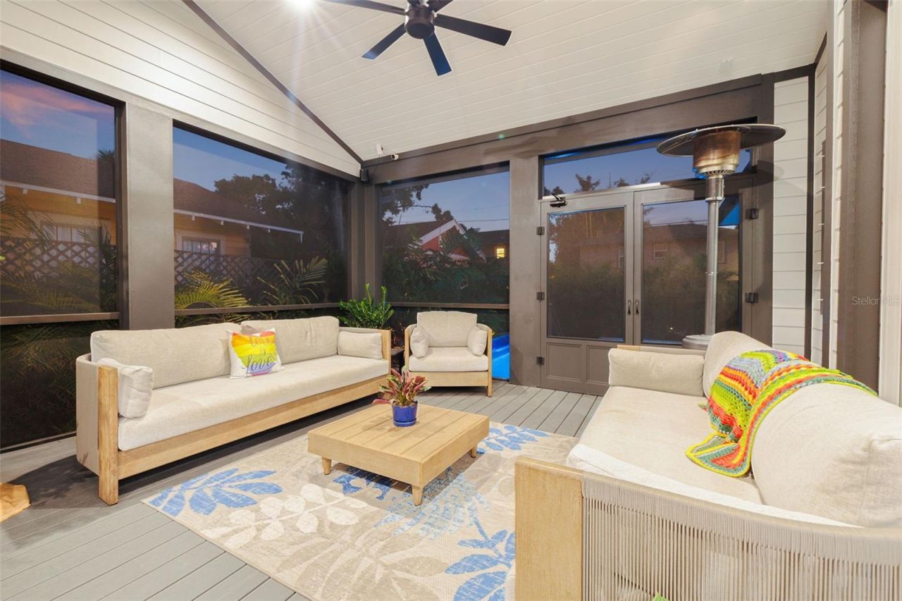 2822 Burlington Avenue N, Saint Petersburg, FL 33713 Photo