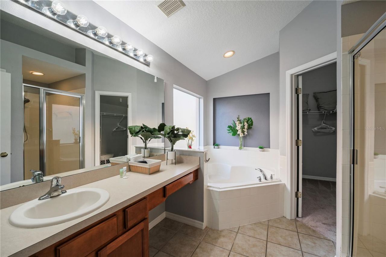 244 Paloma Drive, Davenport, FL 33837 Photo