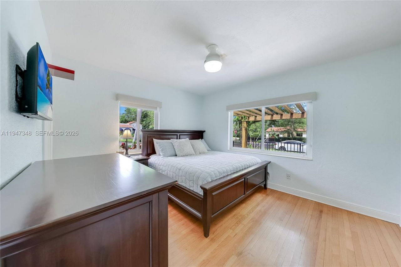 1402 Tangier St, Coral Gables, FL 33134 Photo