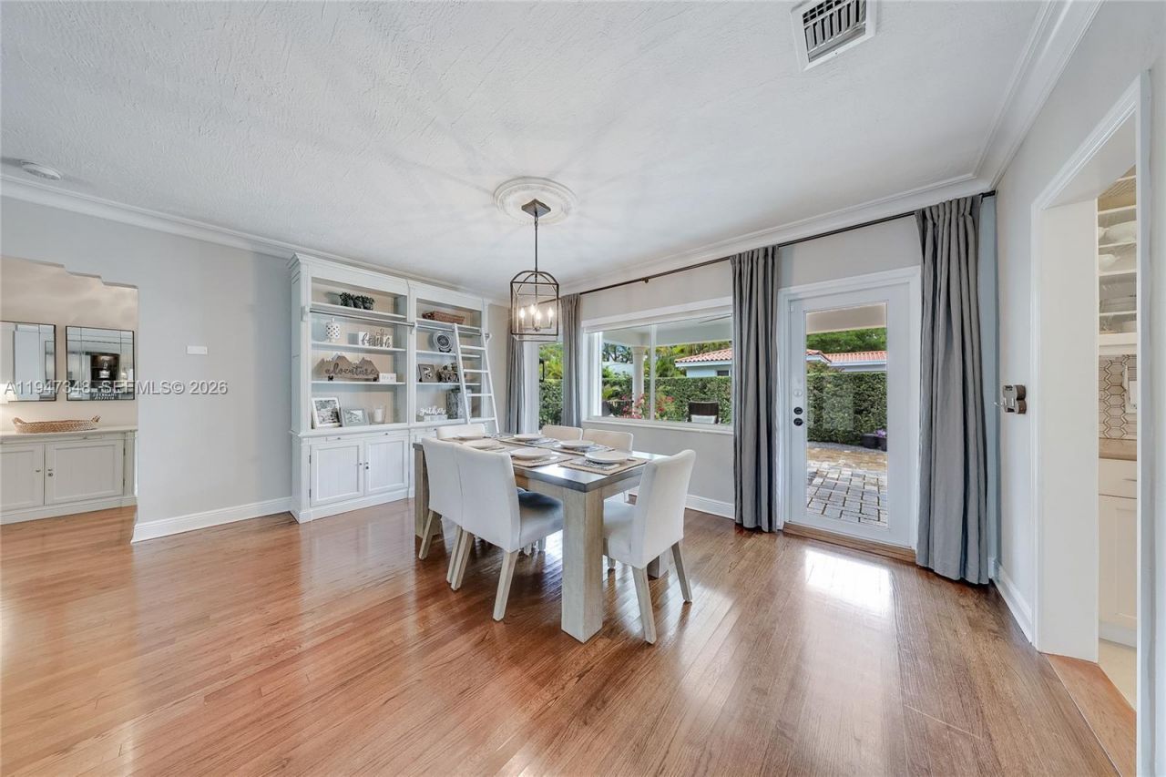 1402 Tangier St, Coral Gables, FL 33134 Photo