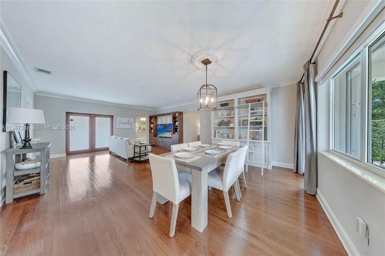 1402 Tangier St, Coral Gables, FL 33134 Photo