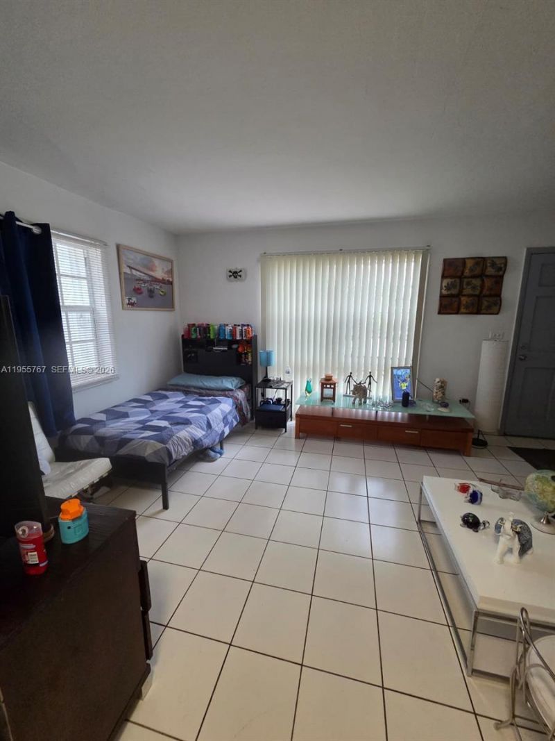 812 86th St, Unit 1R, Miami Beach, FL 33141 Photo