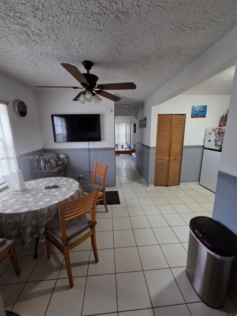 812 86th St, Unit 1R, Miami Beach, FL 33141 Photo