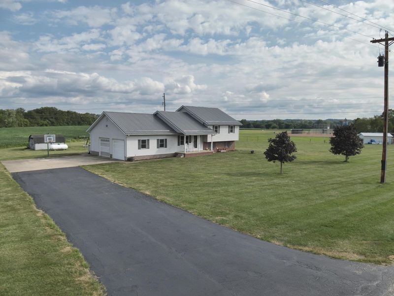 5974 Amanda Southern Road SW, Amanda, OH 43102 Photo 2