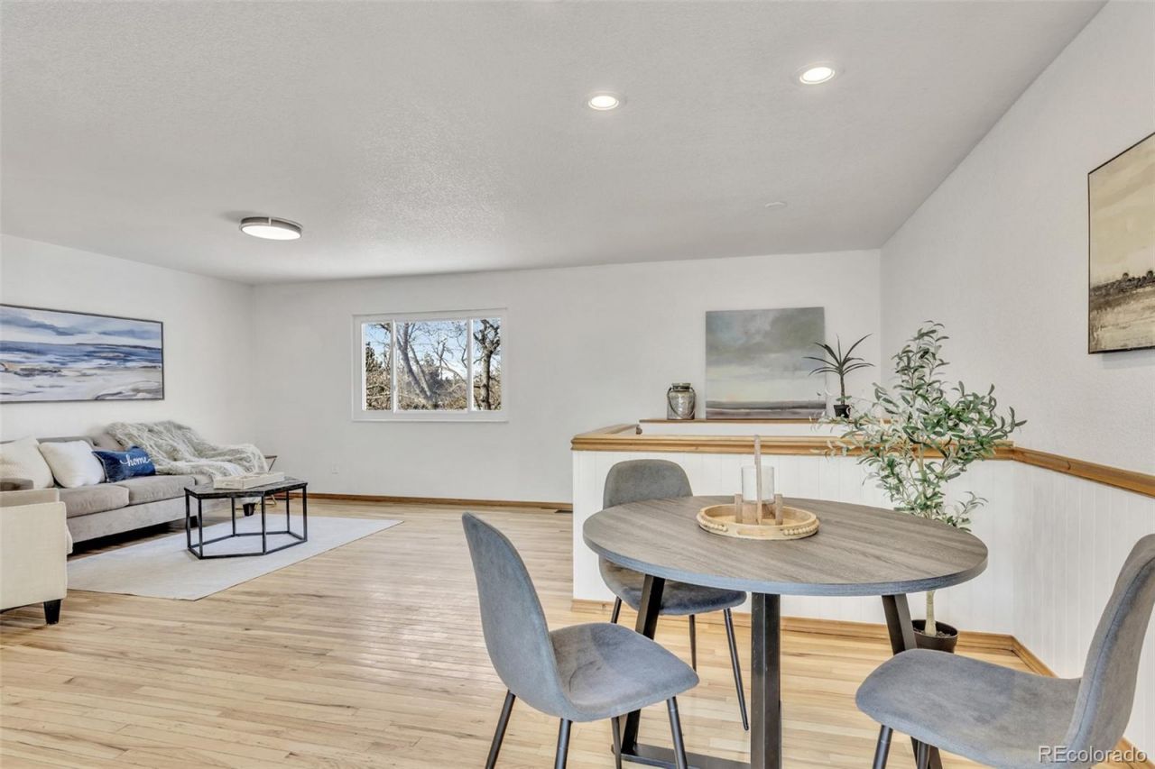 16102 E Colorado Avenue, Aurora, CO 80017 Main Photo