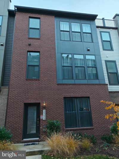 2393 Liberty Loop, Herndon, VA 20171 Main Photo