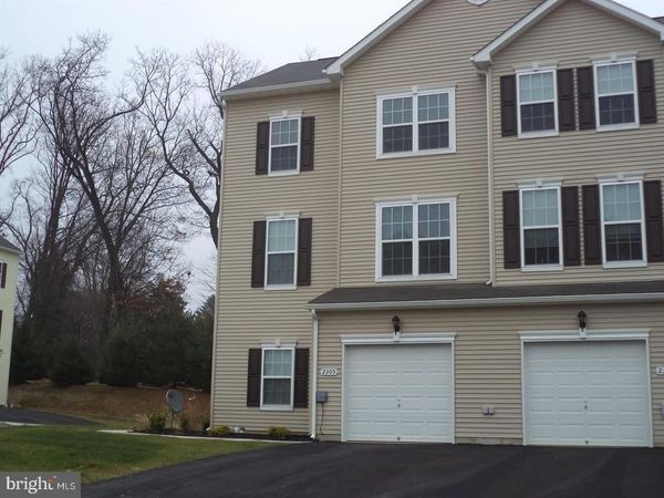 2305 SUNNY HILL CIRCLE, Unit 2305, YORK, PA 17406