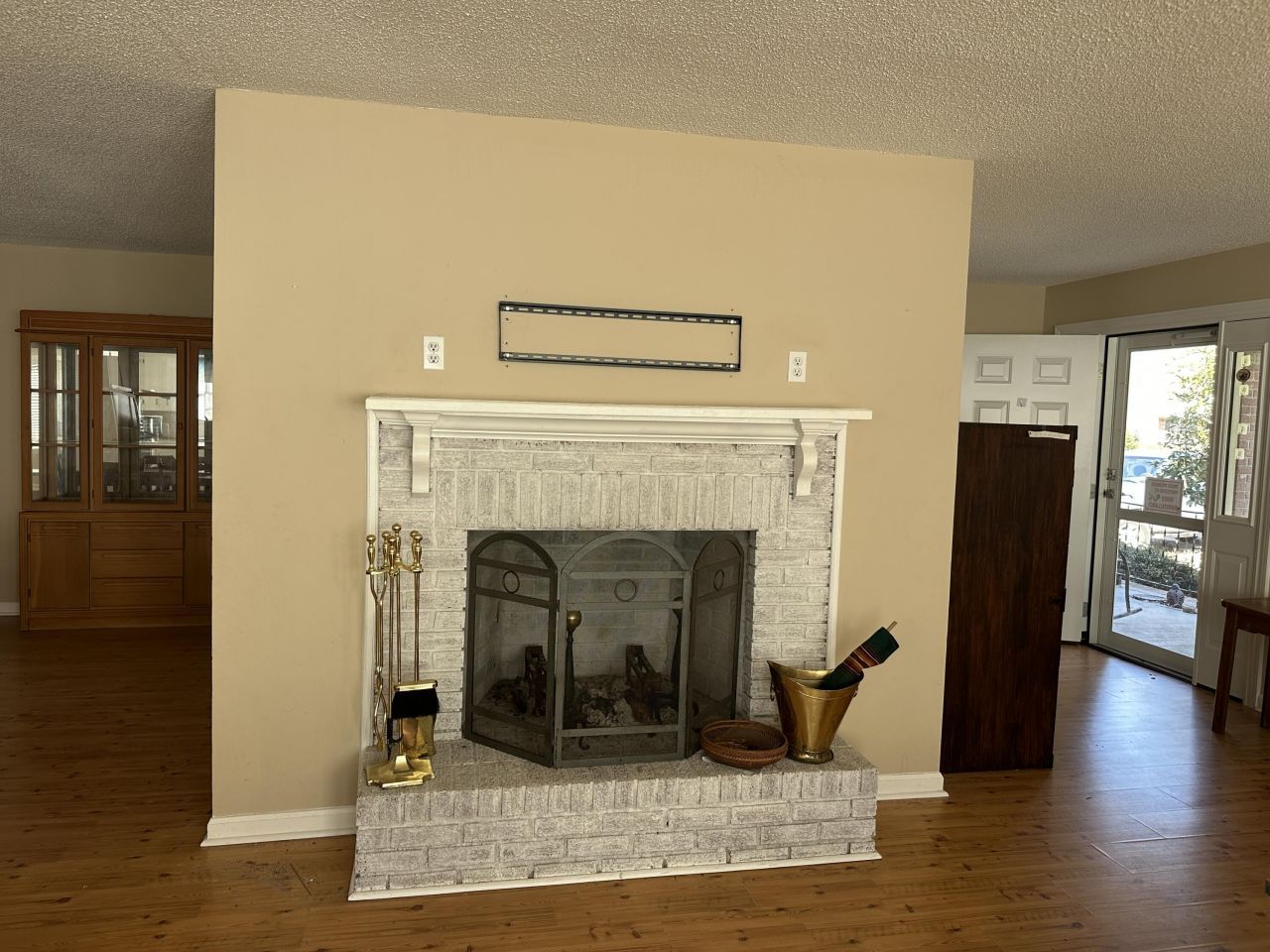 299 Warren Street Photo 15