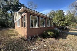 299 Warren Street photo 4