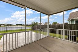 656 Yellow Leaf Lane photo 4