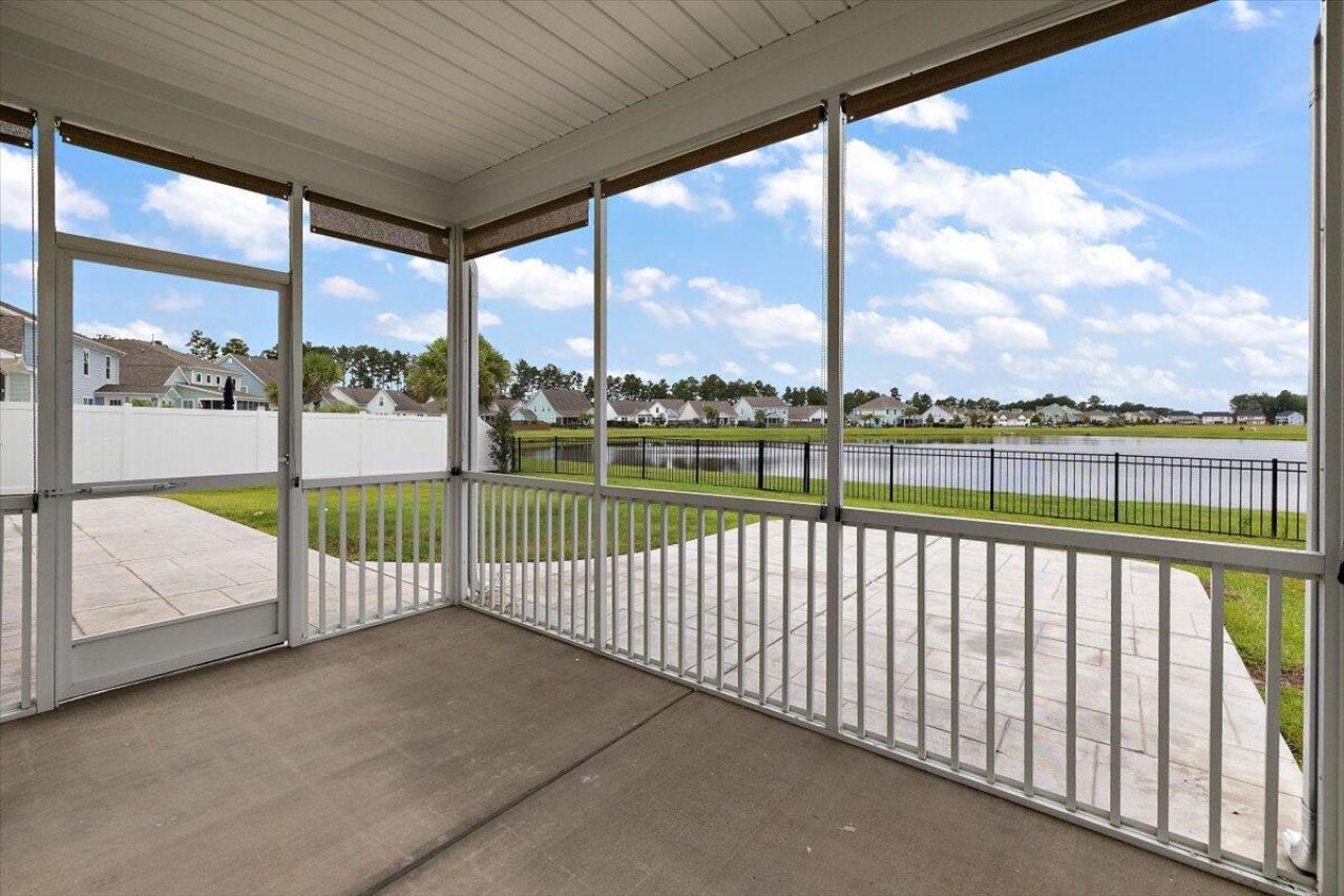 656 Yellow Leaf Lane Photo 33