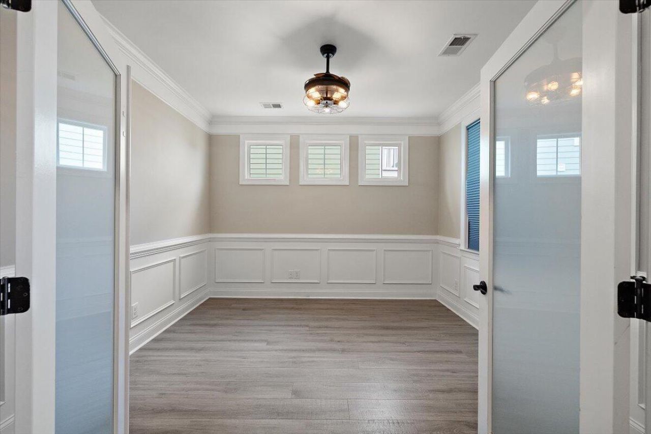 656 Yellow Leaf Lane Photo 7