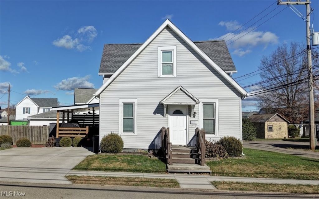 125 3rd Street Sw, Strasburg, OH 44680 Main Photo